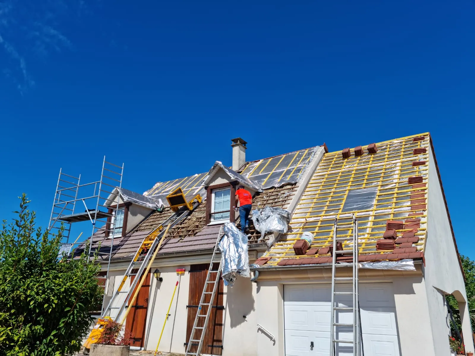 Réfection de toiture : écran sous-toiture et liteaux neufs